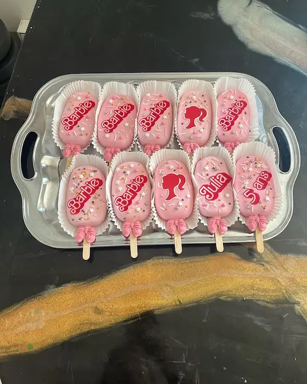 Cakesicles de Barbie