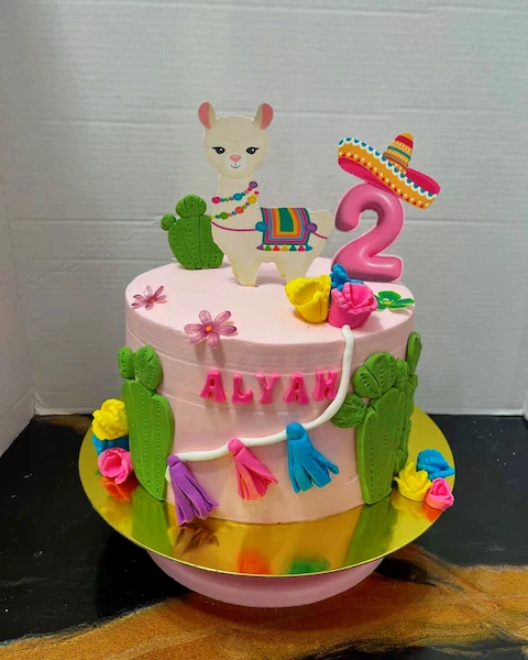 Gâteau de lama coloré